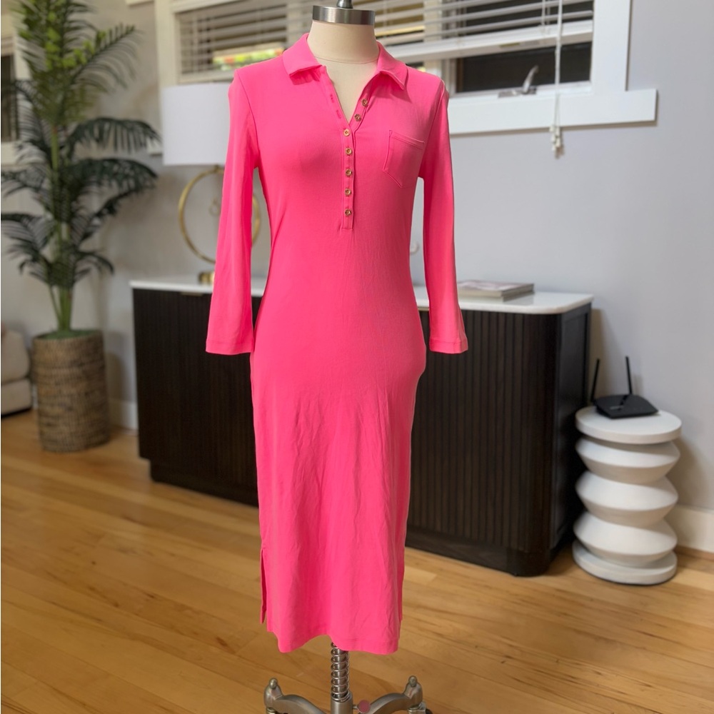 Lilly Pulitzer Vibrant Pink Button-Down dress Shirt